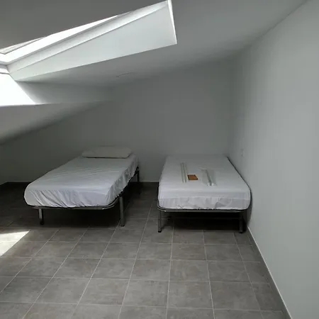 Casa Con Piscina Climatizada Ferienhaus Lousame