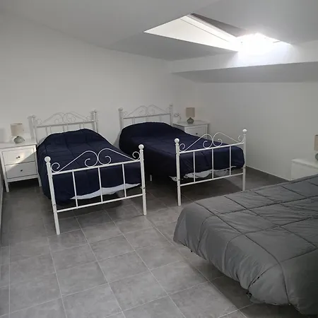 Casa Con Piscina Climatizada Ferienhaus Lousame